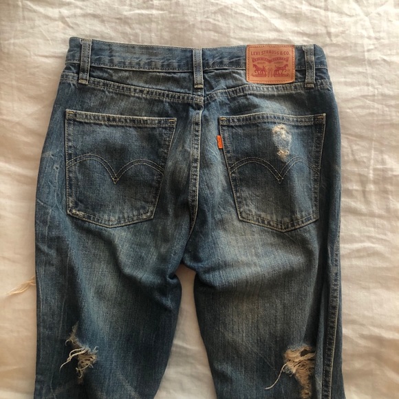 Levi’s Ripped Jeans - Picture 4 of 7